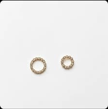Apparel & Accessories