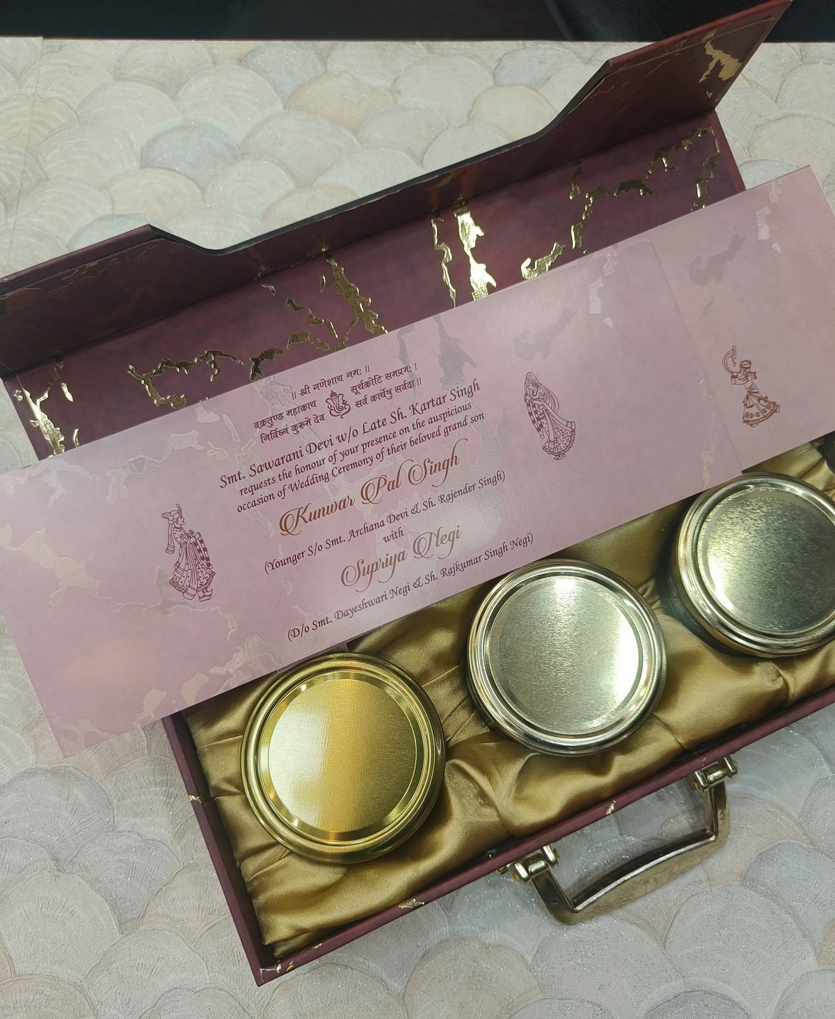 Luxury wedding invite box thumbnail 3