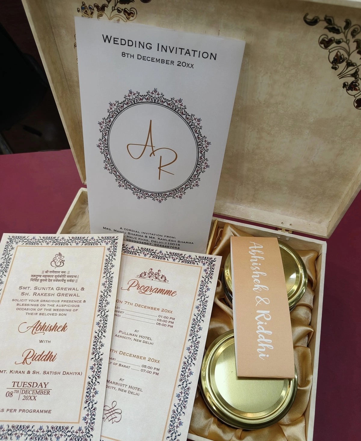 Luxury wedding invite box thumbnail 2