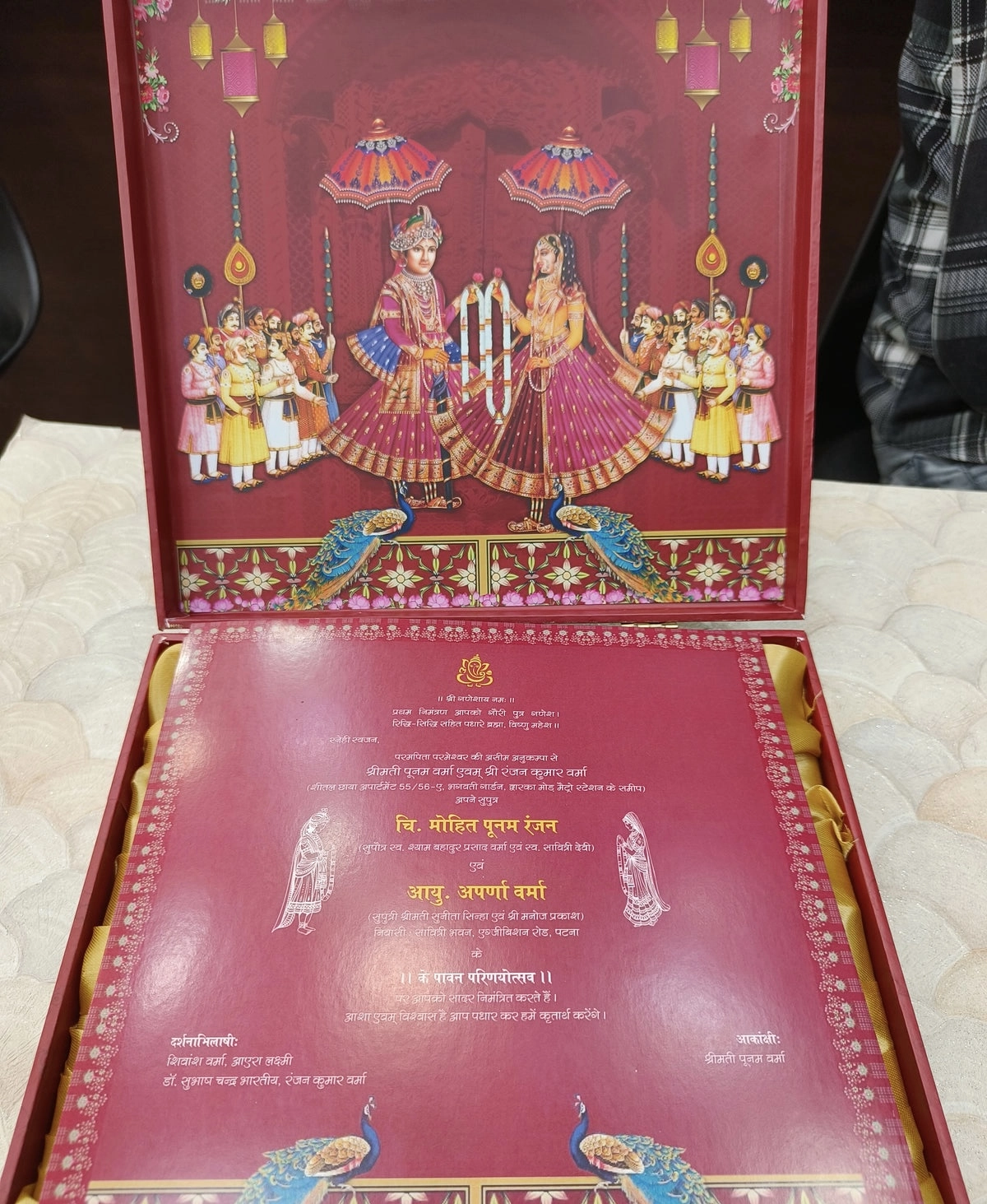 Luxury wedding invite box thumbnail 3