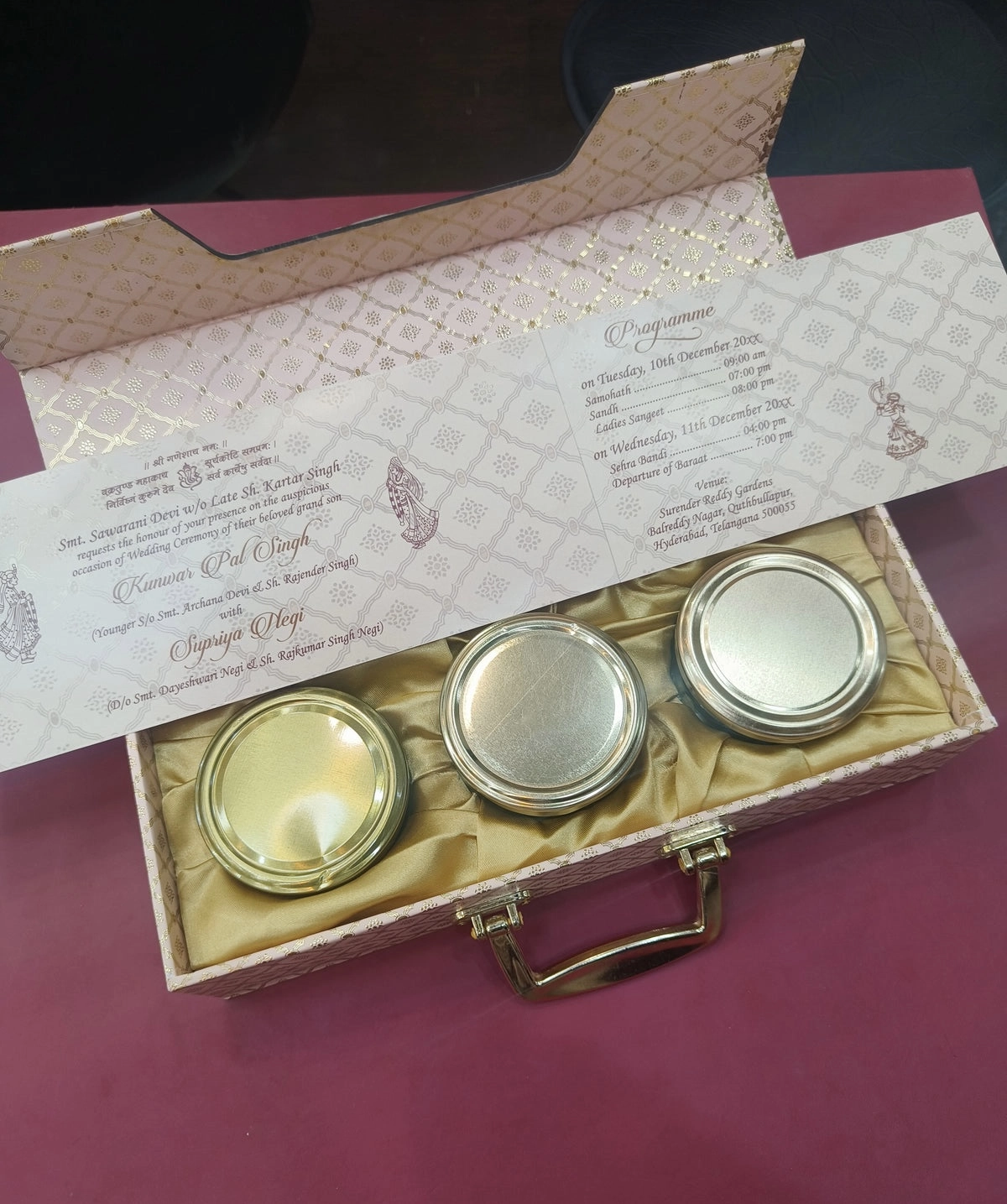 Luxury wedding invite box thumbnail 2