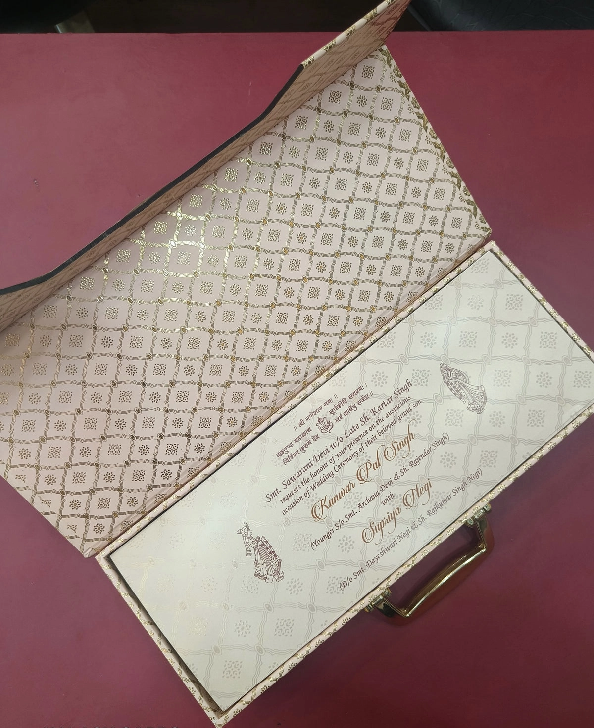 Luxury wedding invite box thumbnail 3