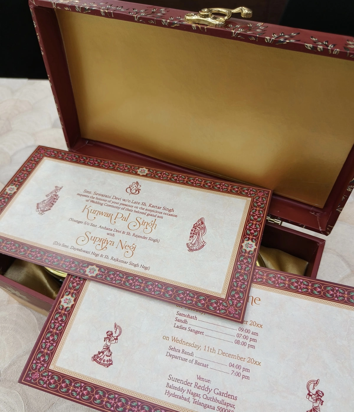 Luxury wedding invite box thumbnail 3