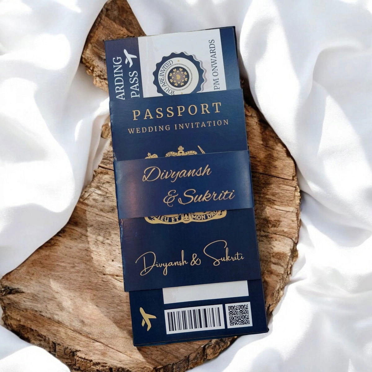 Passport wedding invite thumbnail 2