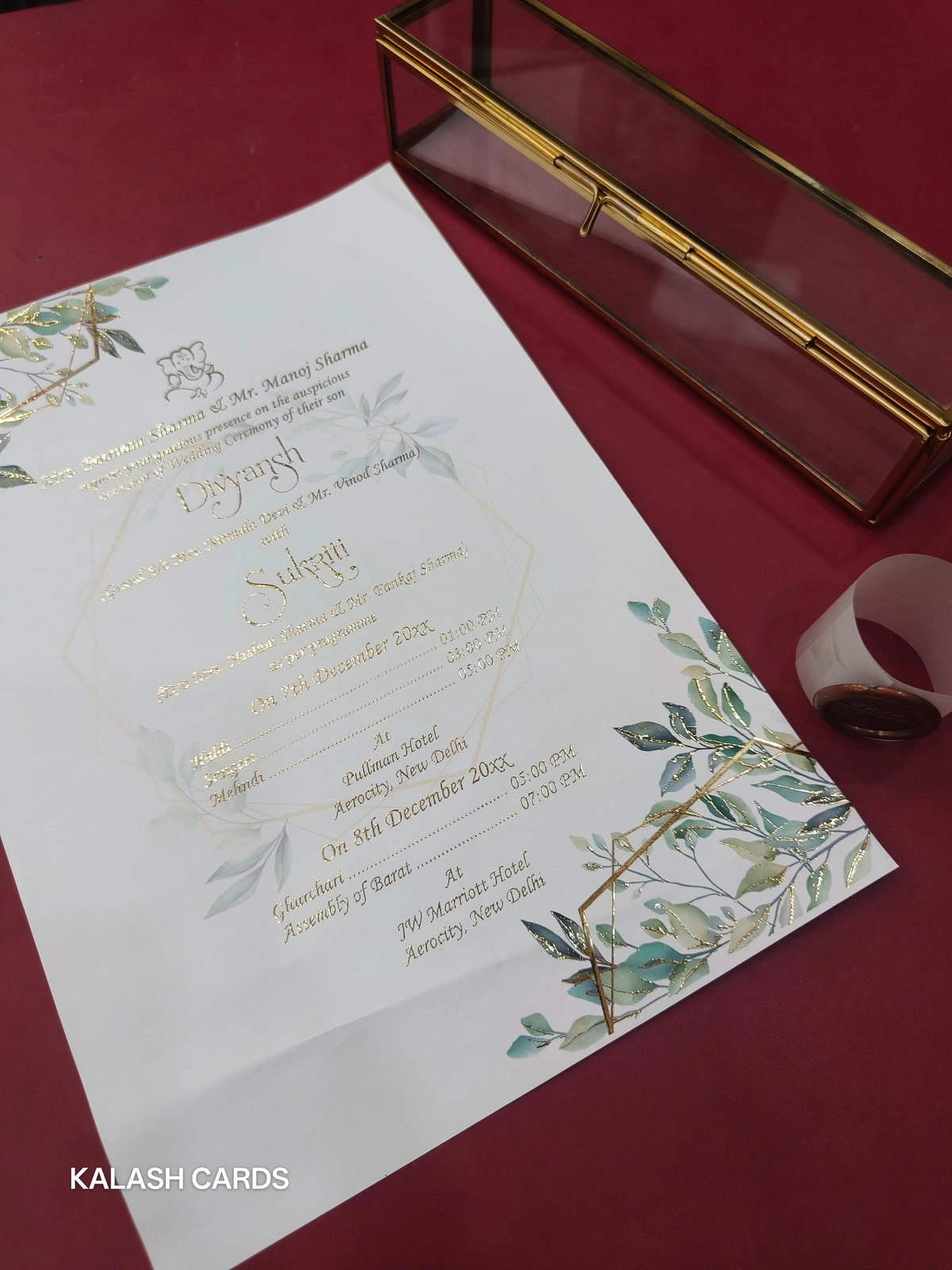 Scroll invite with gold foil printing thumbnail 3