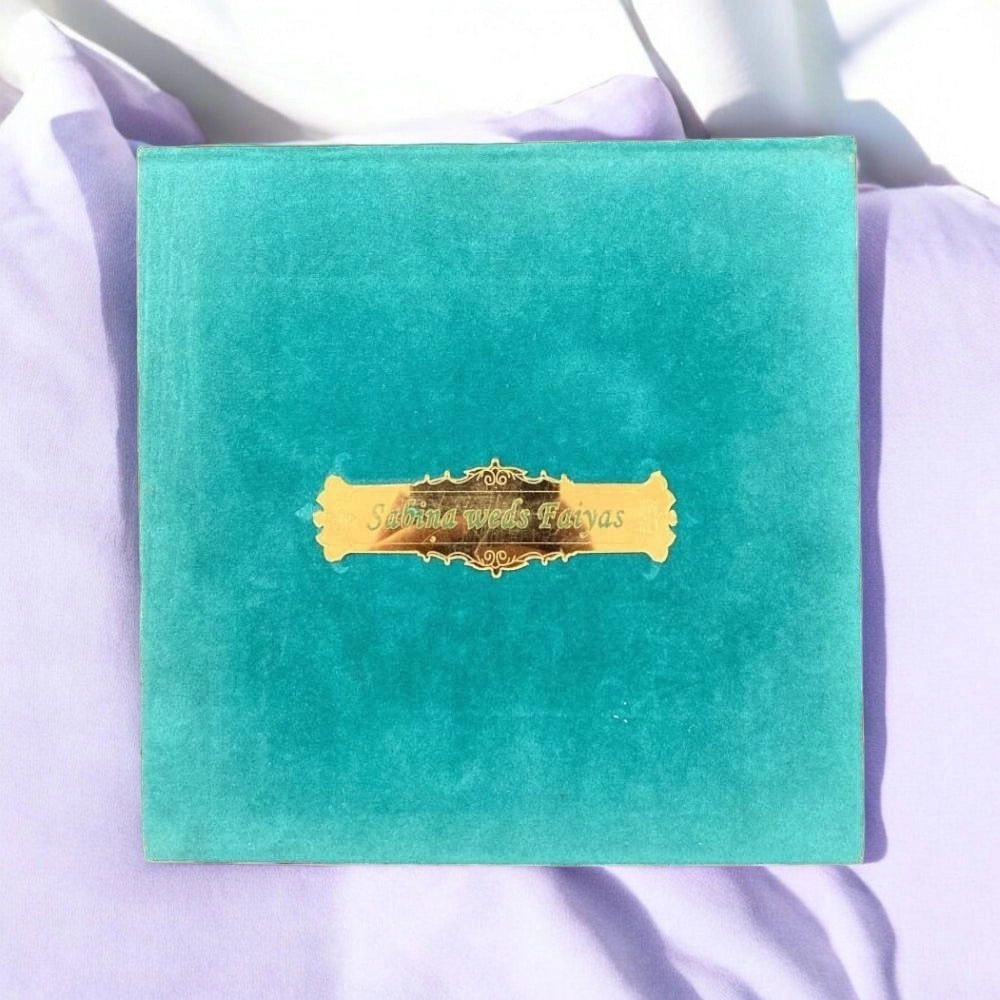 Thick luxury wedding card thumbnail 2