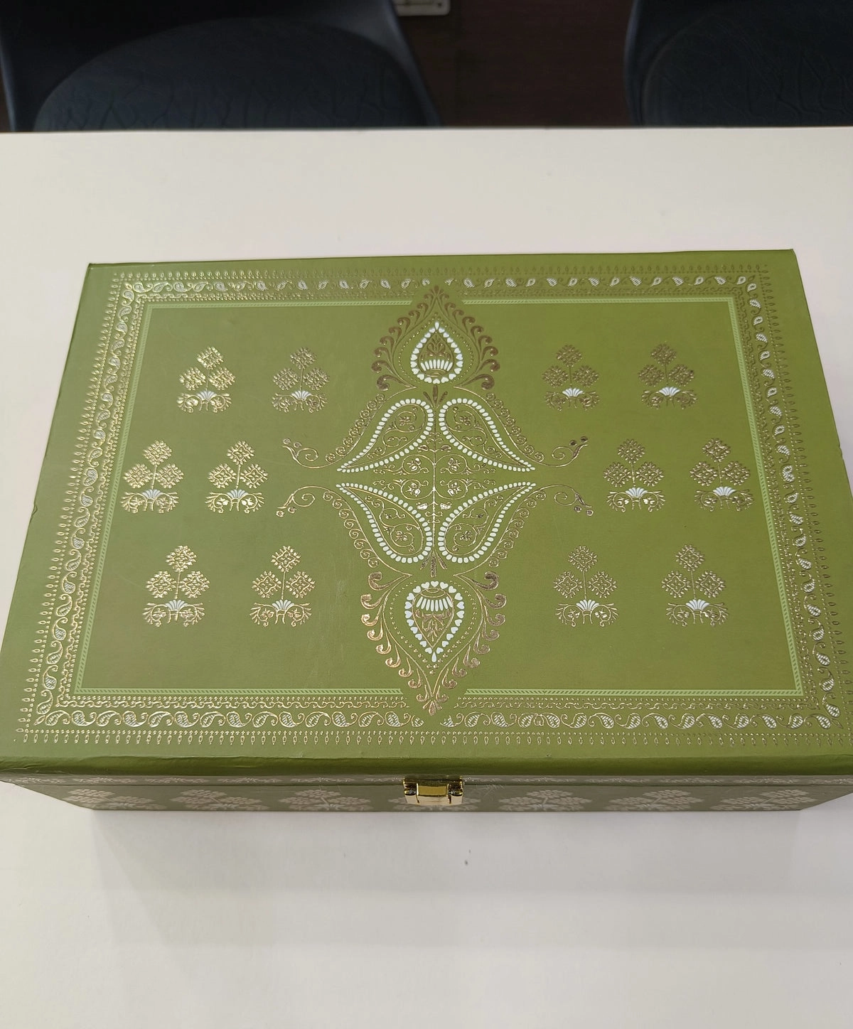 Emerald Velvet Luxury Wedding Invite Box thumbnail 3