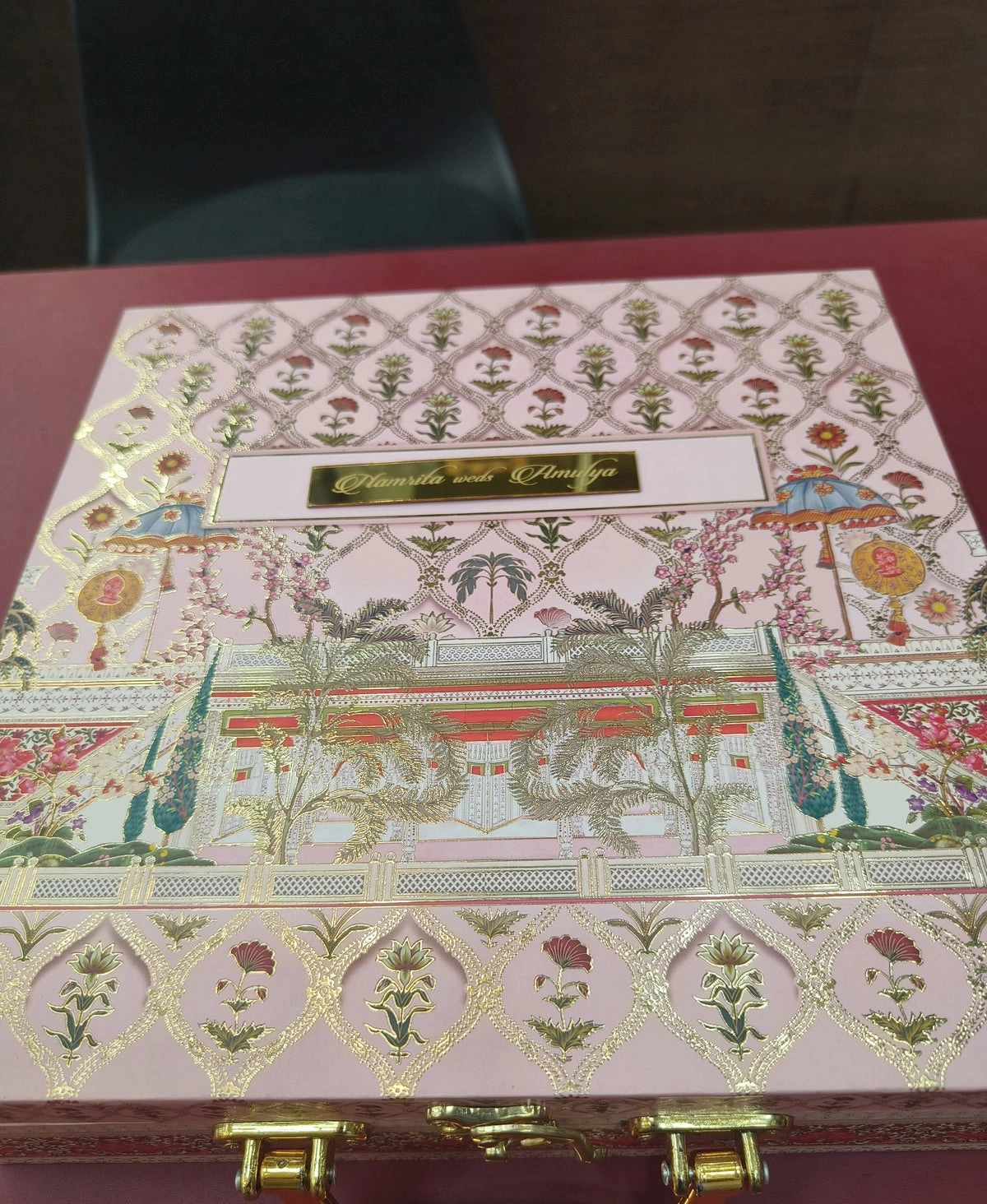 Luxury wedding invite box thumbnail 2