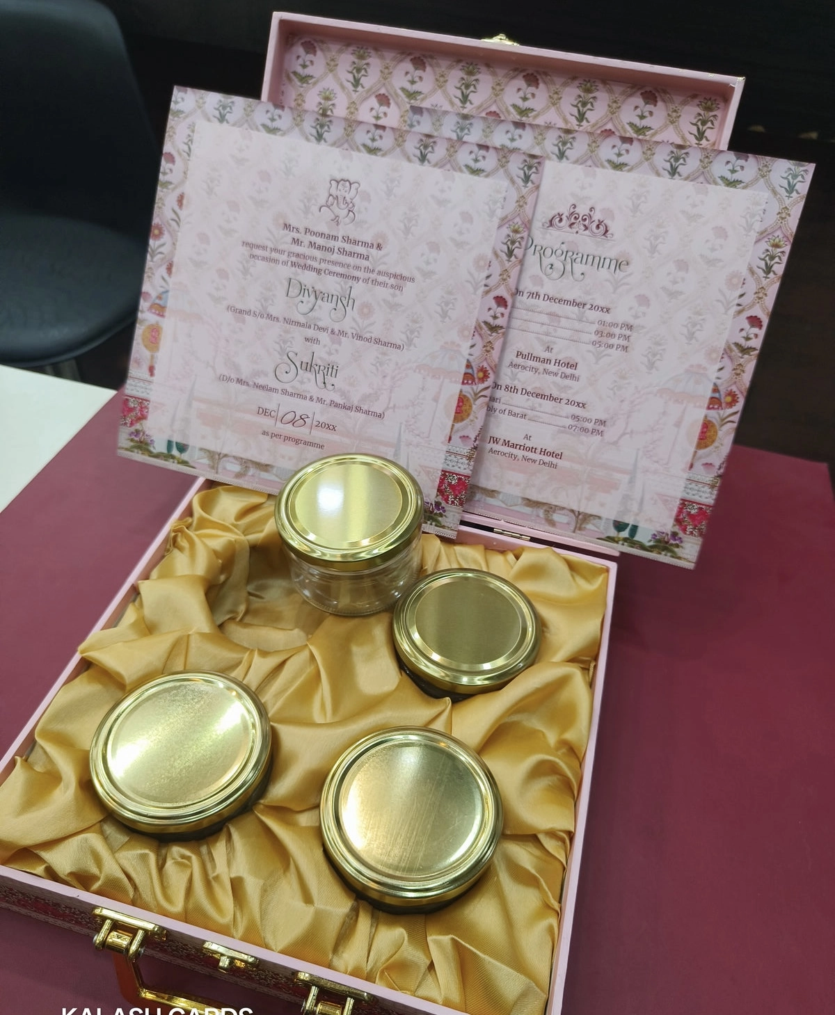 Luxury wedding invite box thumbnail 4