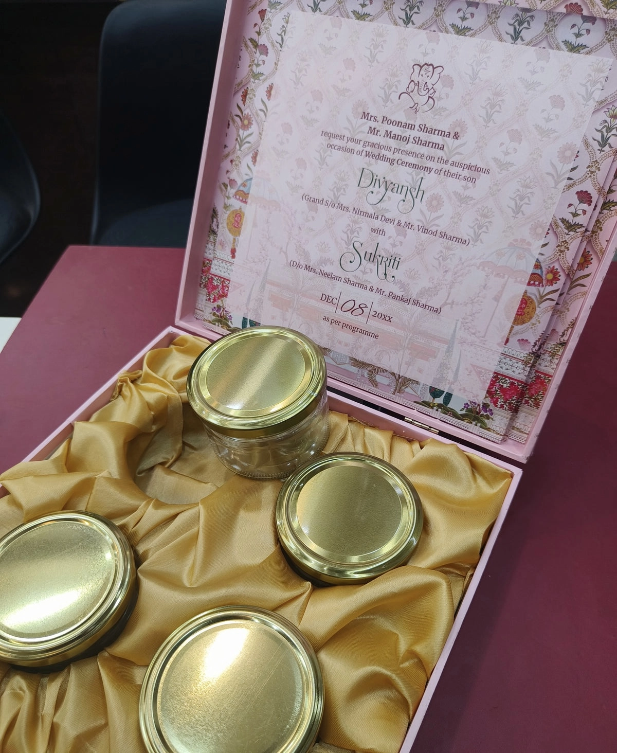 Luxury wedding invite box thumbnail 5