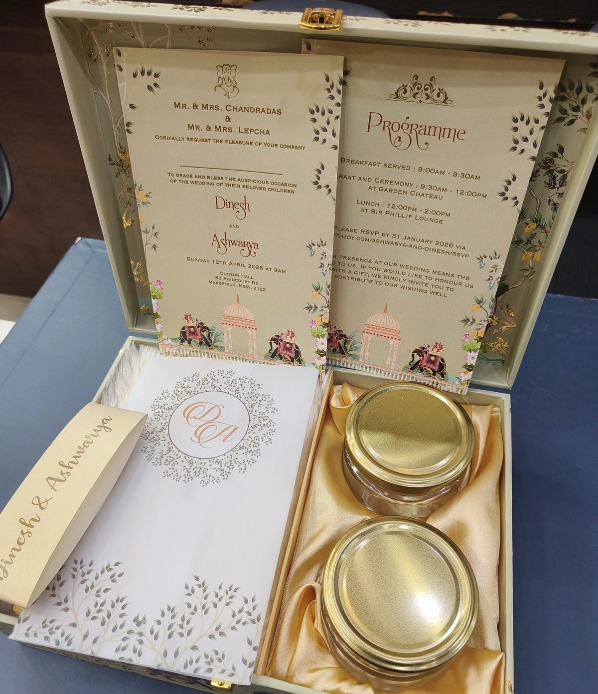 Luxury wedding invite box thumbnail 3