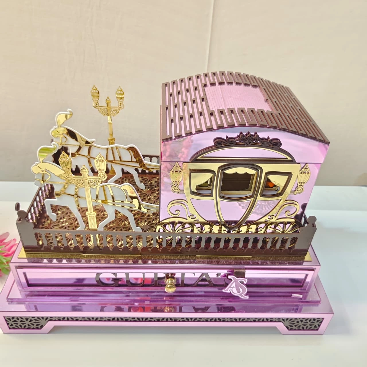 Royal Carriage Luxury Invitation Box thumbnail 4