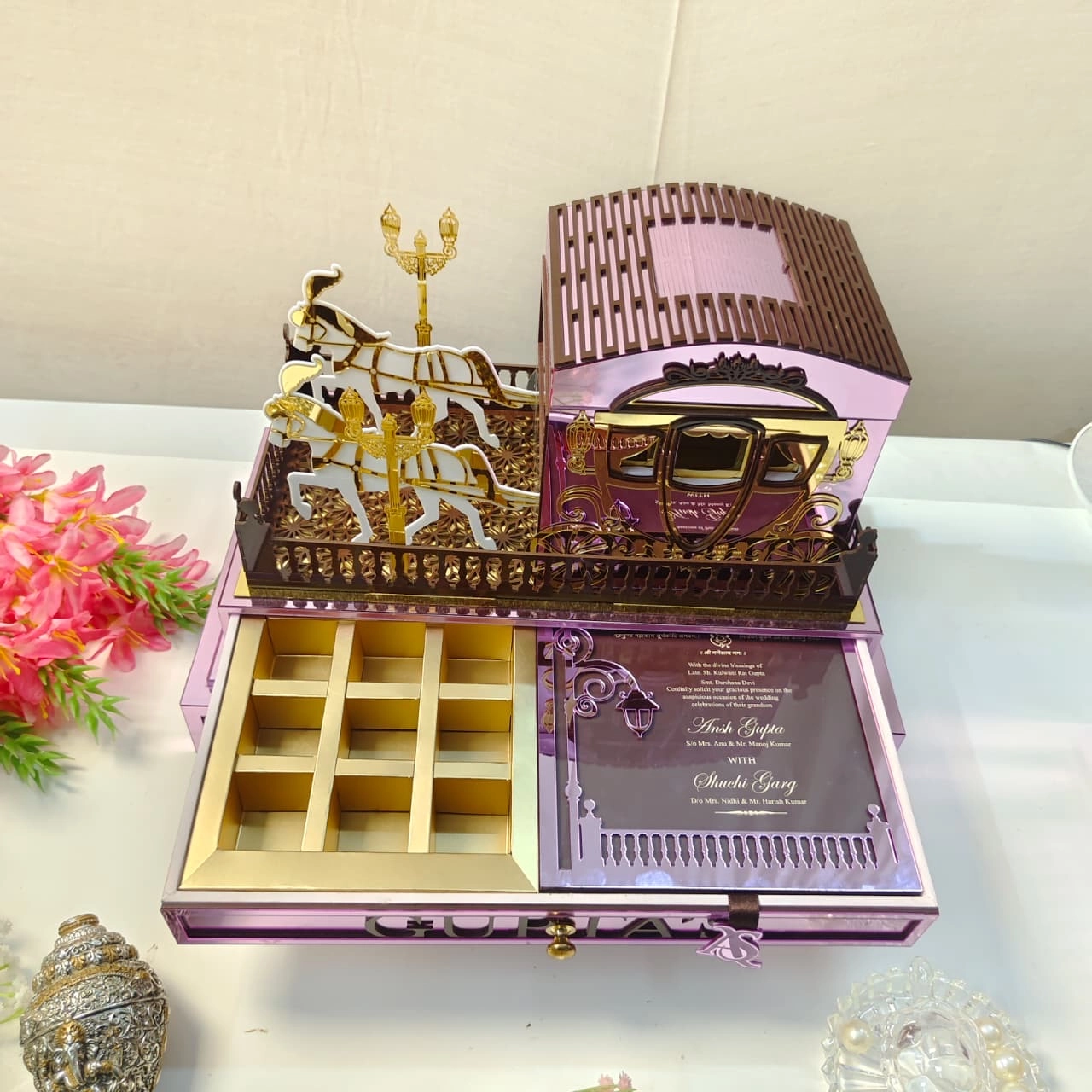 Royal Carriage Luxury Invitation Box thumbnail 6