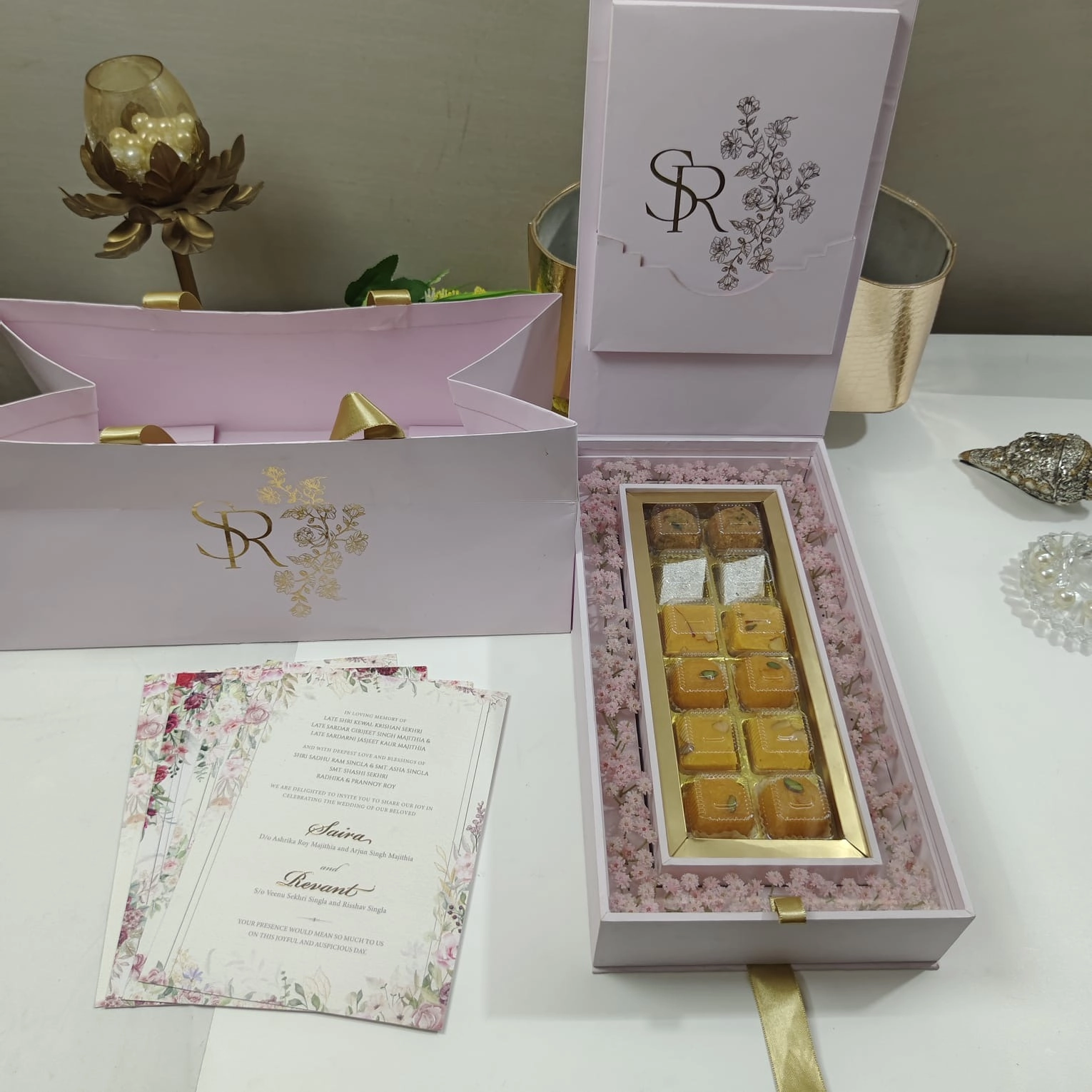 Premium luxurious wedding invitation thumbnail 3