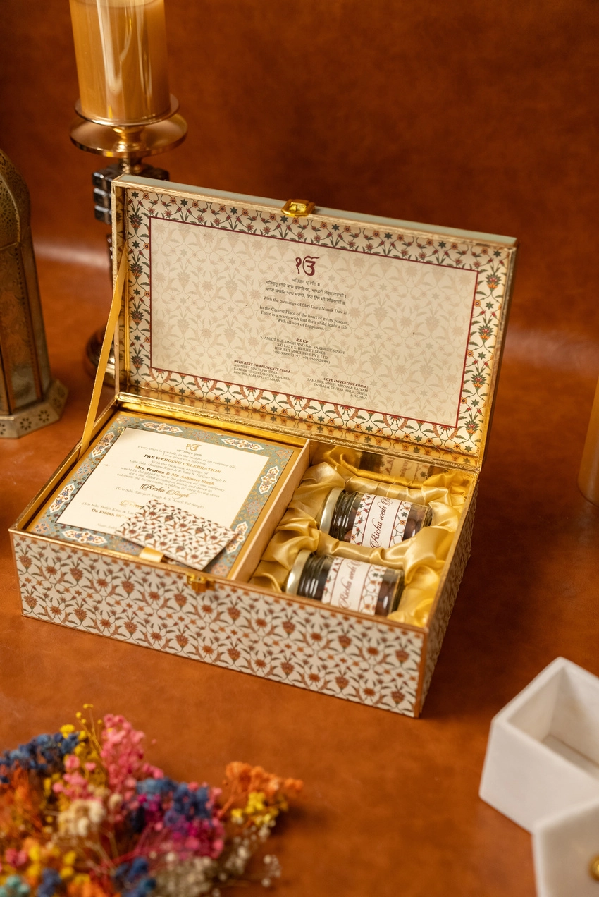Heritage Luxury Wedding Invite Box with Glass Jars thumbnail 2