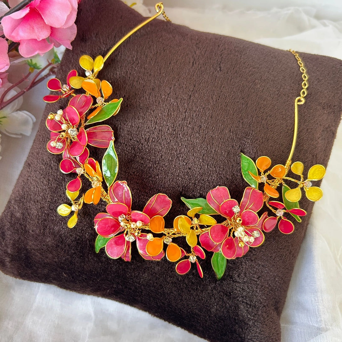 Necklace and earrings thumbnail 2