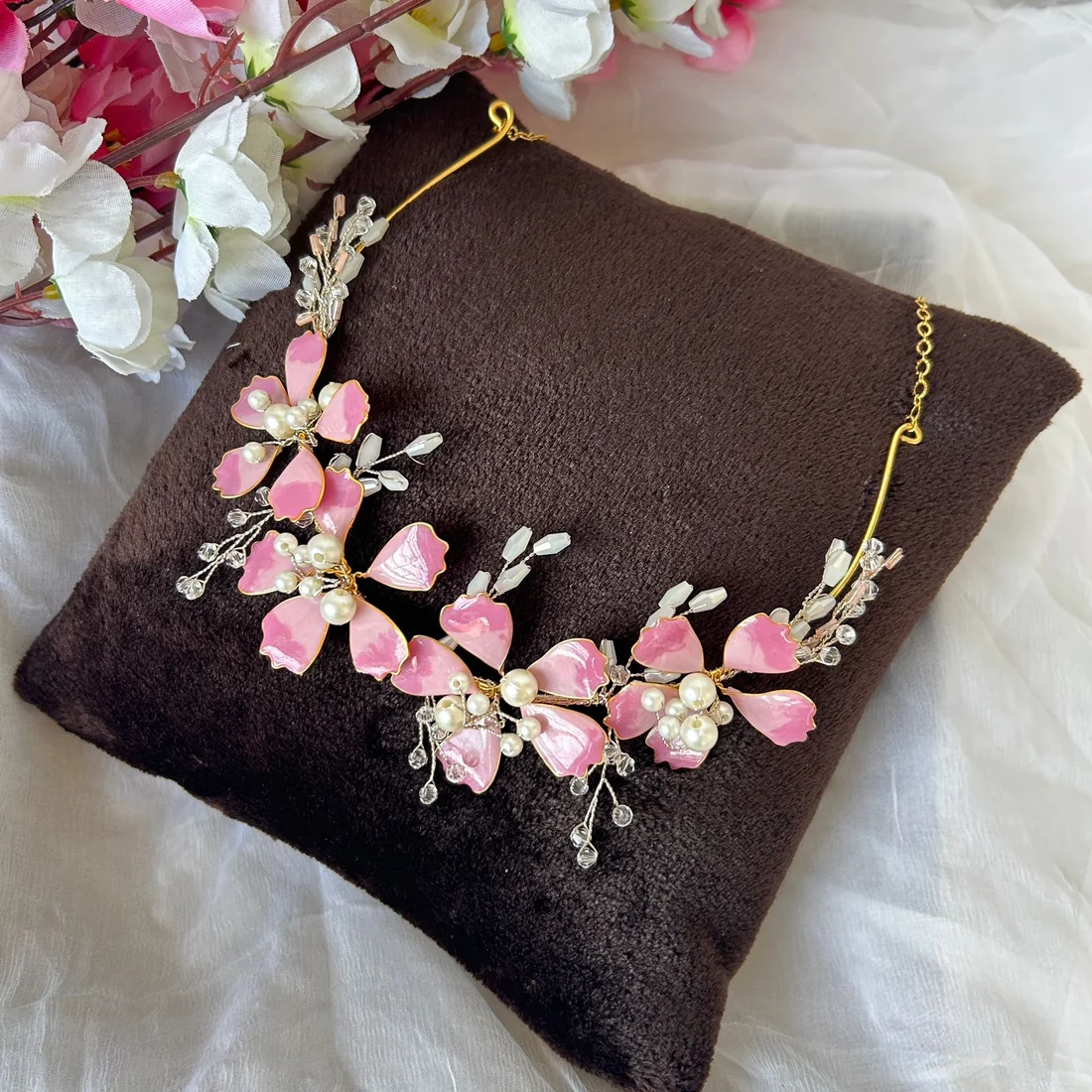 Necklace and earrings thumbnail 2