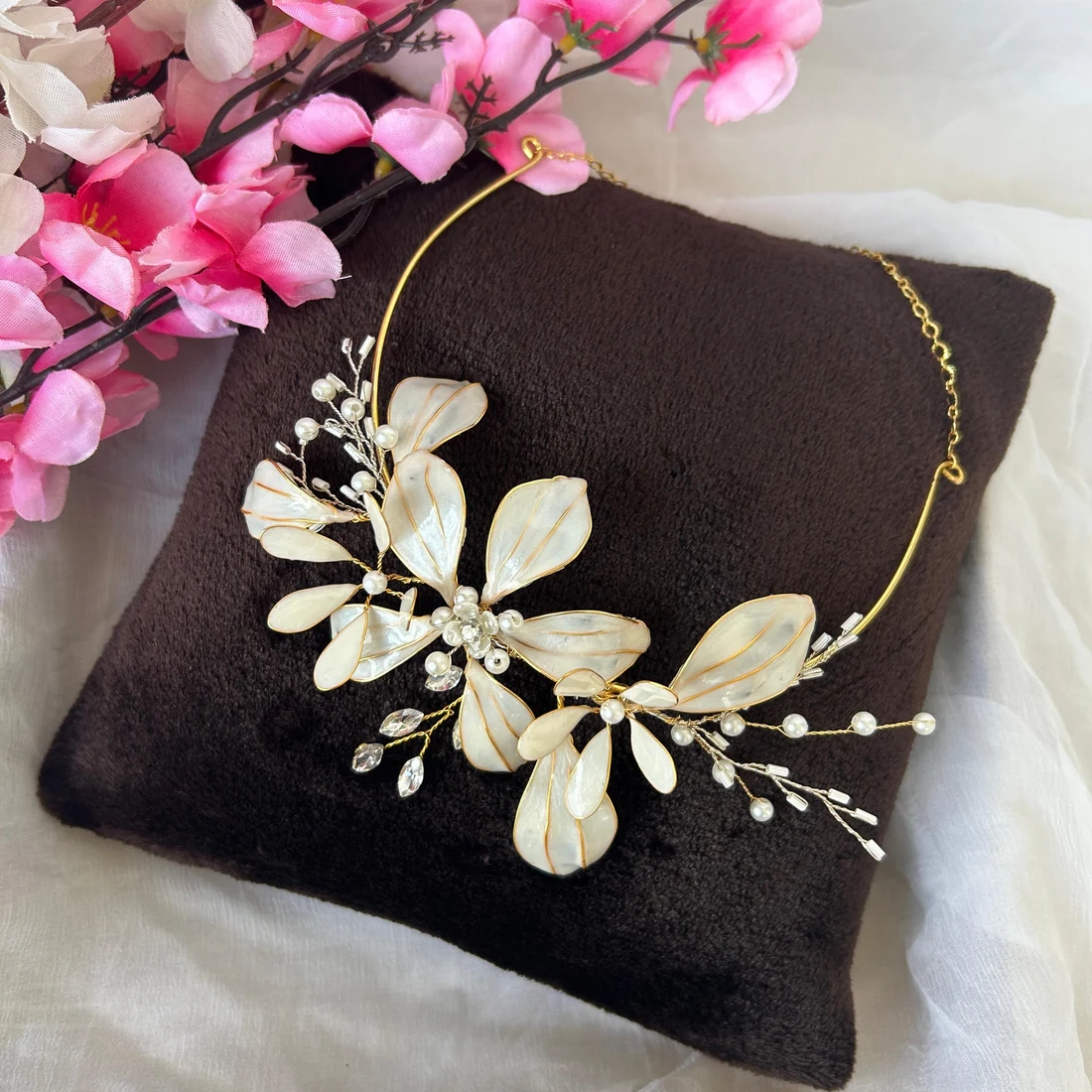 Necklace and earrings thumbnail 2