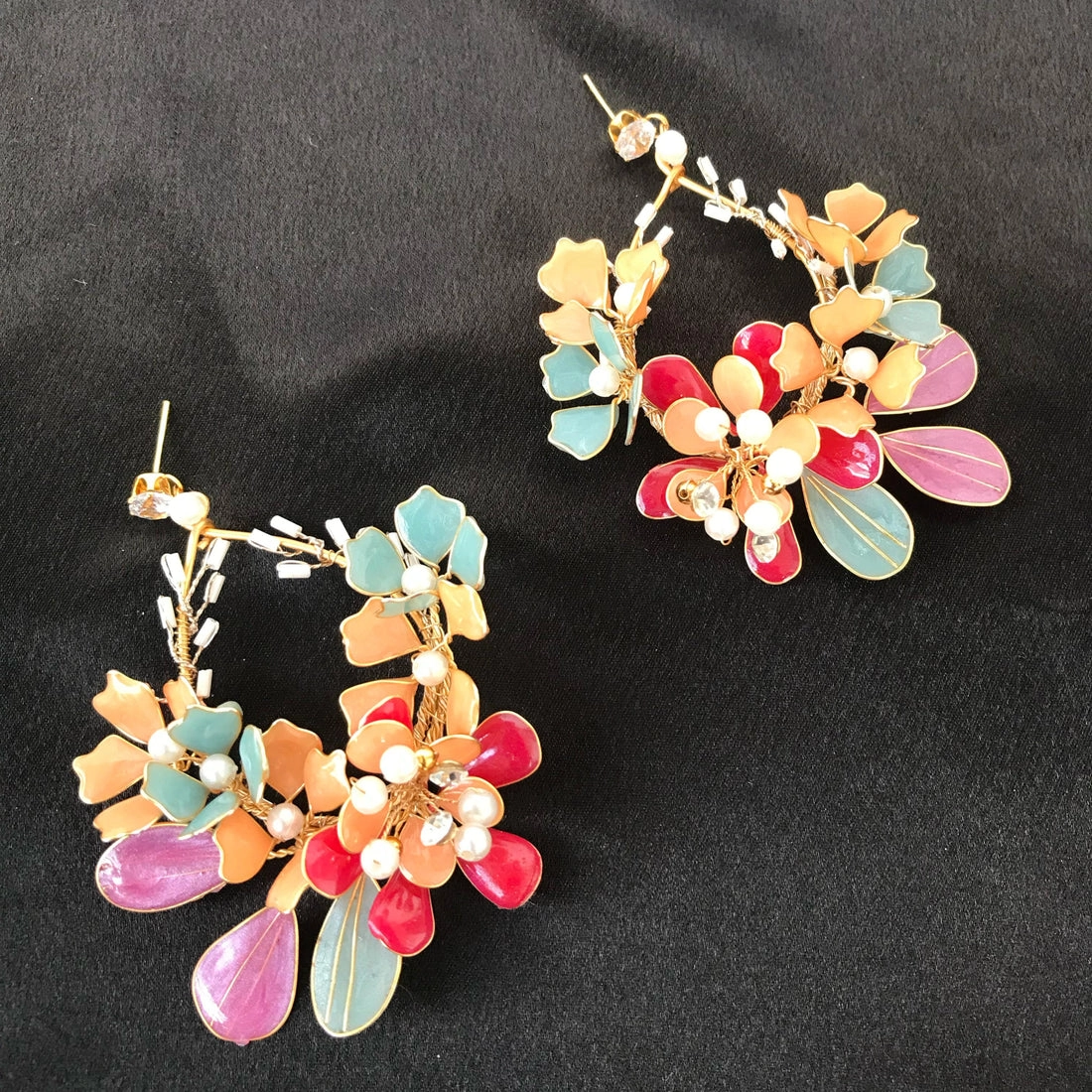 Necklace and earrings thumbnail 2