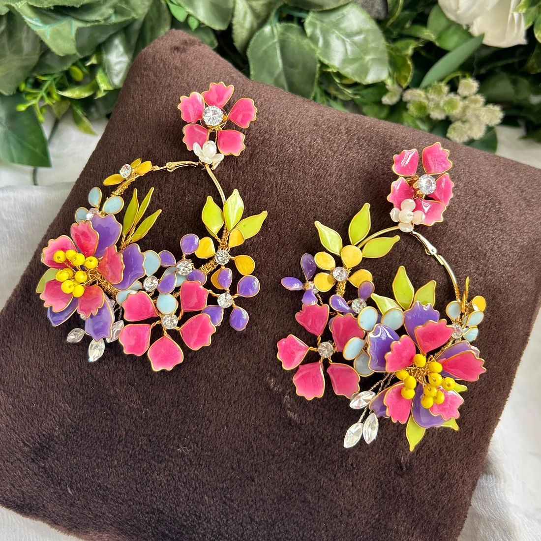 Vibrant Floral Statement Necklace & Earring Set thumbnail 2