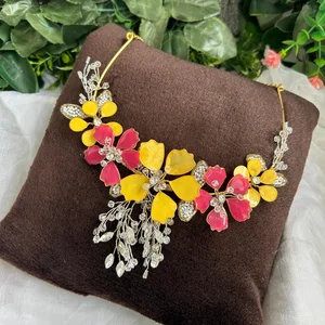 Adriana Floral Necklace & Earrings Set